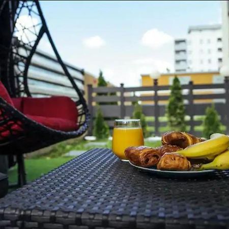 Cozy Special Pallady Apartament With Garden & Courtyard Bukarest Eksteriør billede