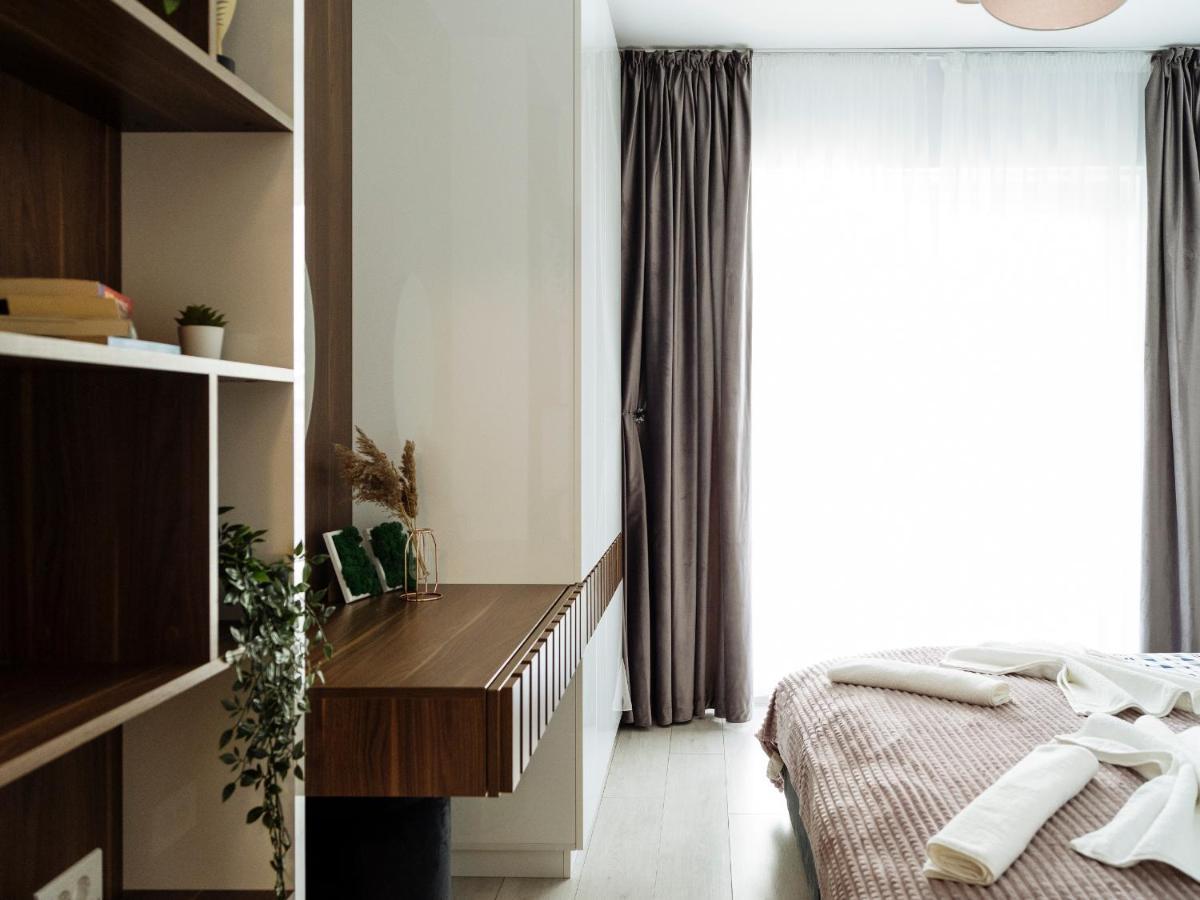 Cozy Special Pallady Apartament With Garden & Courtyard Bukarest Eksteriør billede