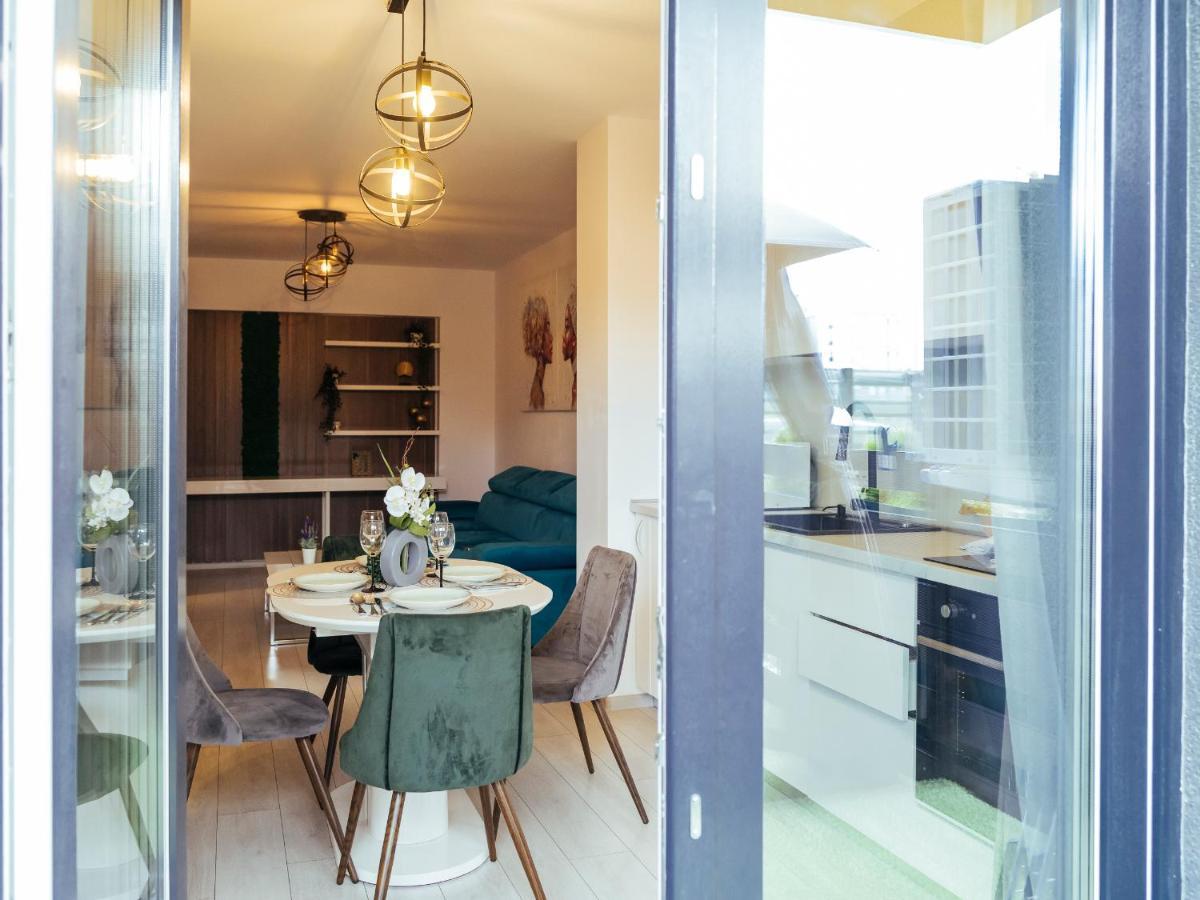 Cozy Special Pallady Apartament With Garden & Courtyard Bukarest Eksteriør billede