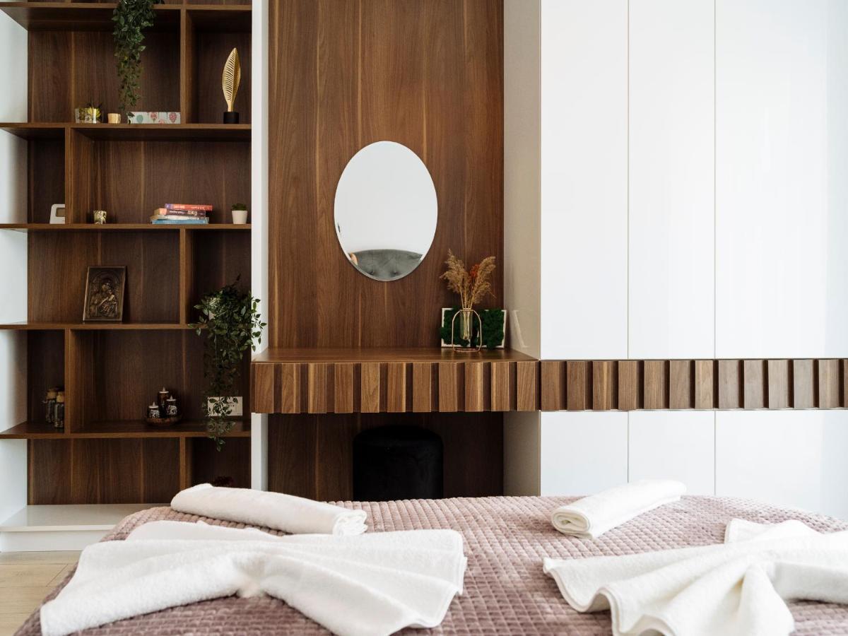 Cozy Special Pallady Apartament With Garden & Courtyard Bukarest Eksteriør billede