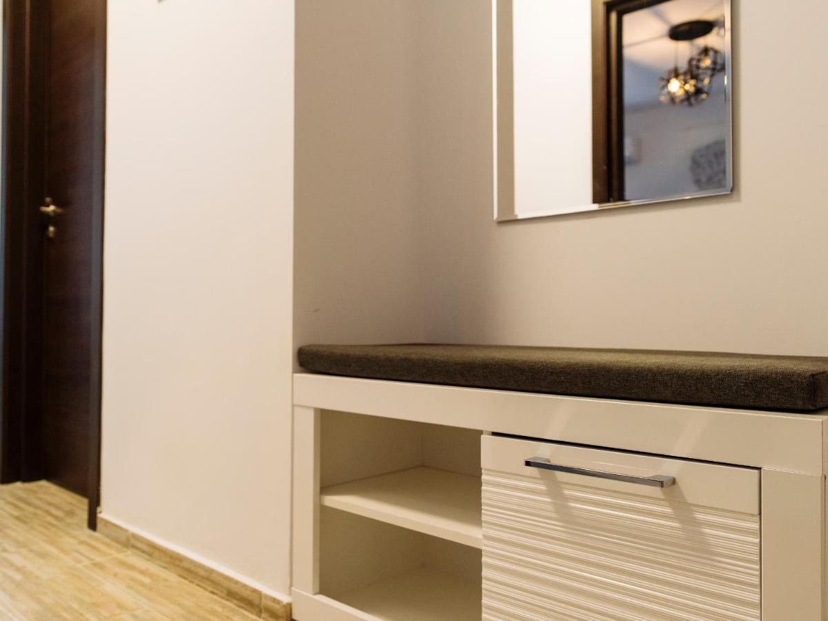 Cozy Special Pallady Apartament With Garden & Courtyard Bukarest Eksteriør billede