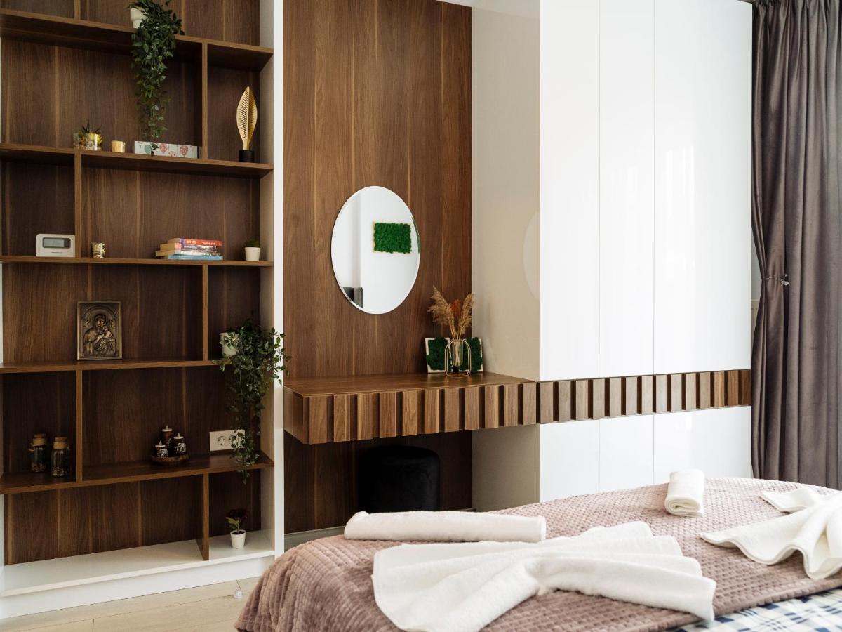 Cozy Special Pallady Apartament With Garden & Courtyard Bukarest Eksteriør billede